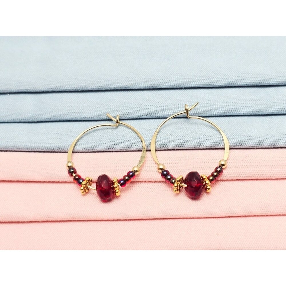 Beautiful 10K Solid Yellow Gold Designer Red Beaded Crystal Hoop Hook Earrings